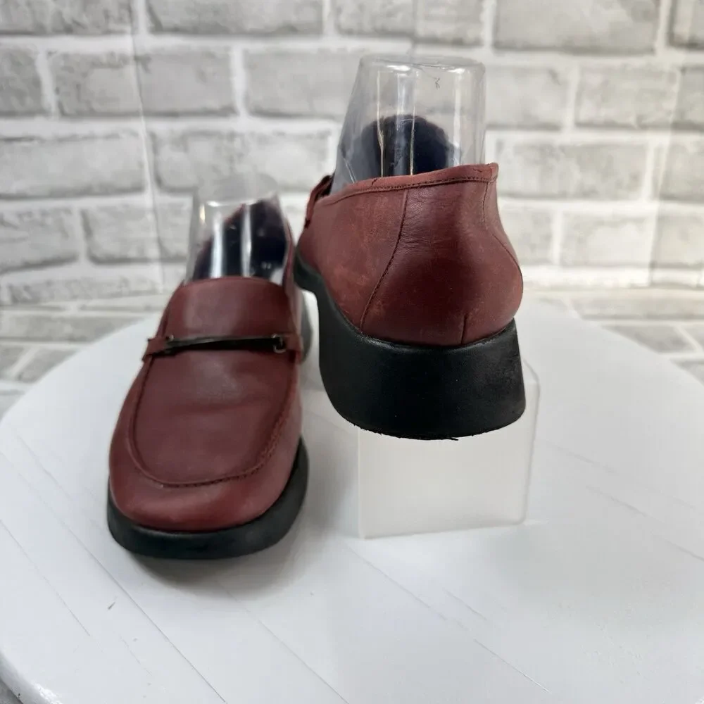 Bass Women’s Size 10 Red Leather Wedge Vintage 90s Comfort Loafers